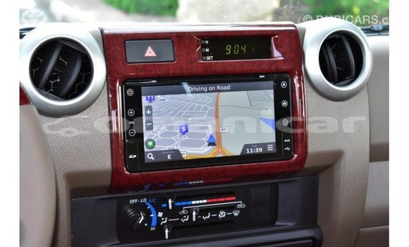 Buy Import Toyota Land Cruiser Beige Car in Import - Dubai in Dhufar Buy Import Toyota Land Cruiser Beige Car in Import - Dubai in Dhufar