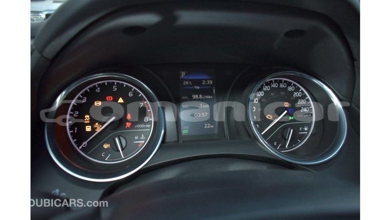 Big with watermark toyota camry dhufar import dubai 2334