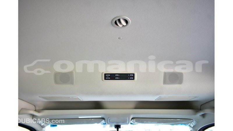 Big with watermark toyota hiace dhufar import dubai 2338