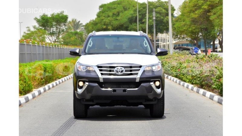 Big with watermark toyota fortuner dhufar import dubai 2340