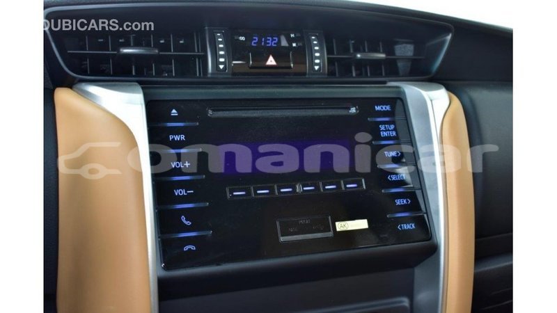 Big with watermark toyota fortuner dhufar import dubai 2340