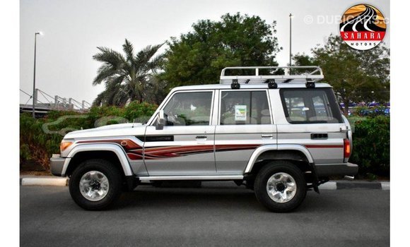 Buy Import Toyota Land Cruiser Other Car in Import - Dubai in Dhufar Buy Import Toyota Land Cruiser Other Car in Import - Dubai in Dhufar