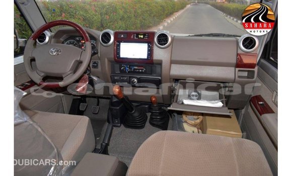 Buy Import Toyota Land Cruiser Other Car in Import - Dubai in Dhufar Buy Import Toyota Land Cruiser Other Car in Import - Dubai in Dhufar