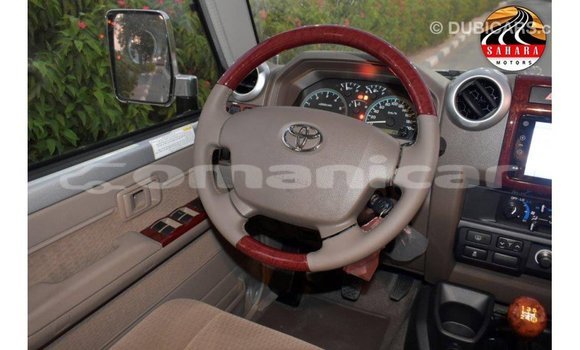 Buy Import Toyota Land Cruiser Other Car in Import - Dubai in Dhufar Buy Import Toyota Land Cruiser Other Car in Import - Dubai in Dhufar