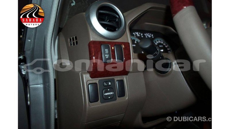 Big with watermark toyota land cruiser dhufar import dubai 2341
