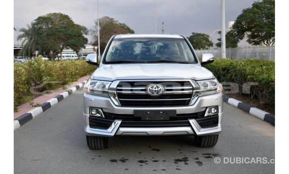 Buy Import Toyota Land Cruiser Other Car in Import - Dubai in Dhufar Buy Import Toyota Land Cruiser Other Car in Import - Dubai in Dhufar