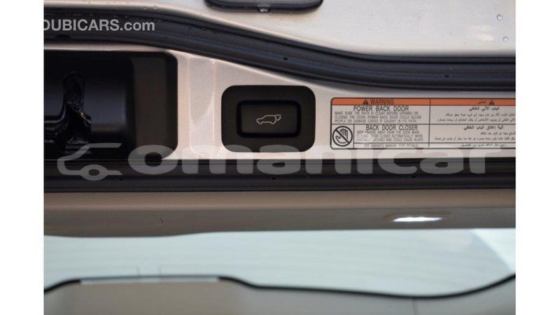 Big with watermark toyota land cruiser dhufar import dubai 2342