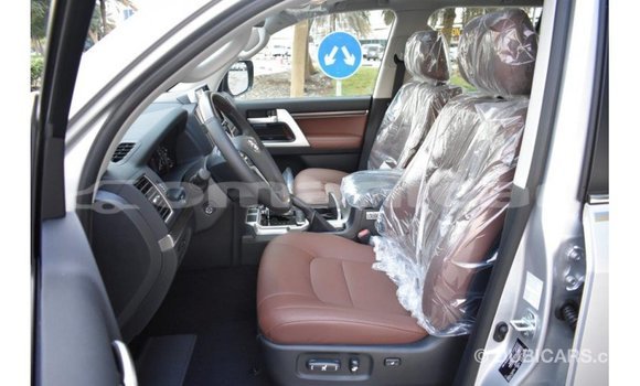Buy Import Toyota Land Cruiser Other Car in Import - Dubai in Dhufar Buy Import Toyota Land Cruiser Other Car in Import - Dubai in Dhufar