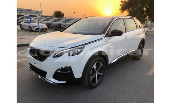 Buy Import Peugeot 5008 White Car in Import - Dubai in Dhufar