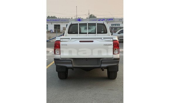Buy Import Toyota Hilux White Car in Import - Dubai in Dhufar Buy Import Toyota Hilux White Car in Import - Dubai in Dhufar