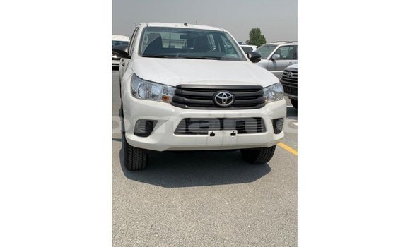 Buy Import Toyota Hilux White Car in Import - Dubai in Dhufar Buy Import Toyota Hilux White Car in Import - Dubai in Dhufar
