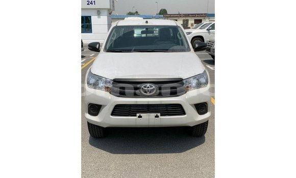 Buy Import Toyota Hilux White Car in Import - Dubai in Dhufar Buy Import Toyota Hilux White Car in Import - Dubai in Dhufar