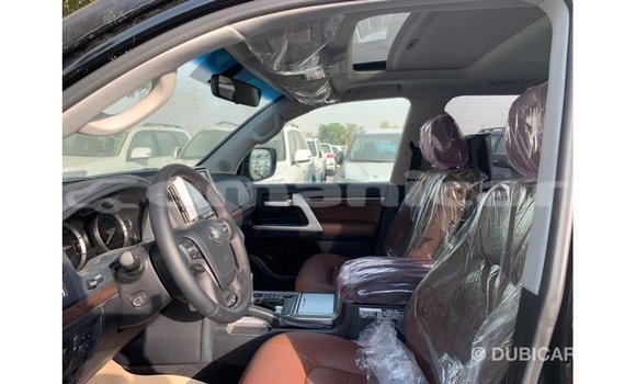Buy Import Toyota Land Cruiser Black Car in Import - Dubai in Dhufar Buy Import Toyota Land Cruiser Black Car in Import - Dubai in Dhufar