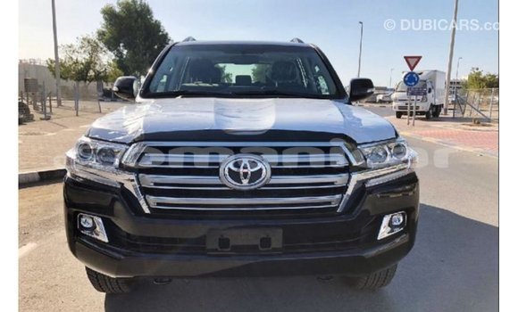 Buy Import Toyota Land Cruiser Black Car in Import - Dubai in Dhufar Buy Import Toyota Land Cruiser Black Car in Import - Dubai in Dhufar