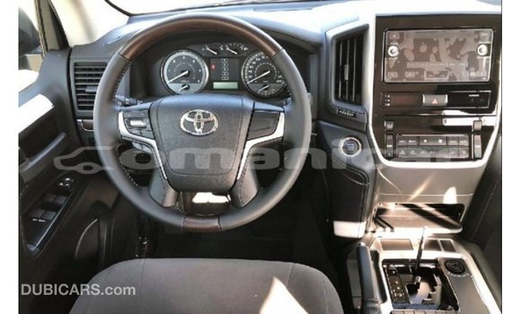 Buy Import Toyota Land Cruiser Black Car in Import - Dubai in Dhufar Buy Import Toyota Land Cruiser Black Car in Import - Dubai in Dhufar