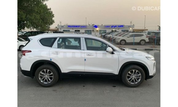 Buy Import Hyundai Santa Fe White Car in Import - Dubai in Dhufar Buy Import Hyundai Santa Fe White Car in Import - Dubai in Dhufar