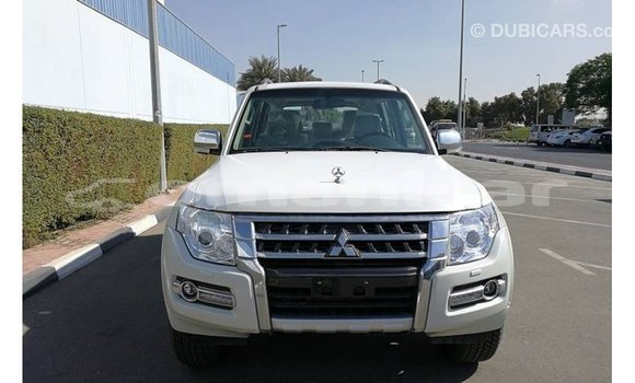 Buy Import Mitsubishi Pajero White Car in Import - Dubai in Dhufar Buy Import Mitsubishi Pajero White Car in Import - Dubai in Dhufar