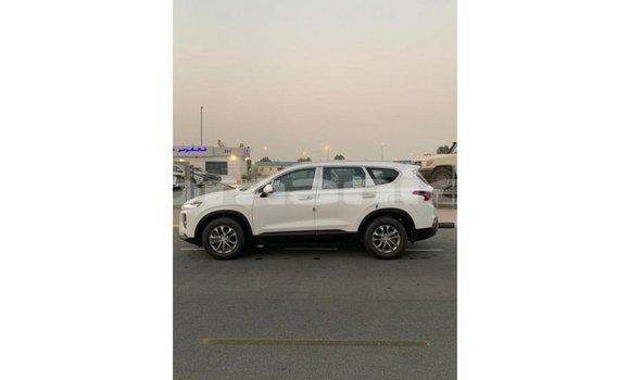 Buy Import Hyundai Santa Fe White Car in Import - Dubai in Dhufar Buy Import Hyundai Santa Fe White Car in Import - Dubai in Dhufar
