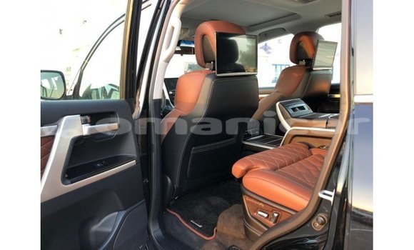 Buy Import Toyota Land Cruiser Black Car in Import - Dubai in Dhufar Buy Import Toyota Land Cruiser Black Car in Import - Dubai in Dhufar
