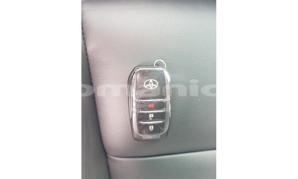 Buy Import Toyota Hilux Brown Car in Import - Dubai in Dhufar Buy Import Toyota Hilux Brown Car in Import - Dubai in Dhufar