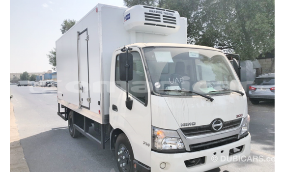 Buy Import Hino 300 Series White Truck in Import - Dubai in Dhufar Buy Import Hino 300 Series White Truck in Import - Dubai in Dhufar
