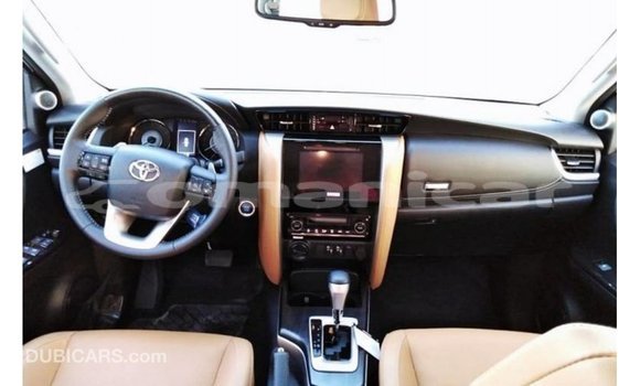 Buy Import Toyota Fortuner White Car in Import - Dubai in Dhufar Buy Import Toyota Fortuner White Car in Import - Dubai in Dhufar