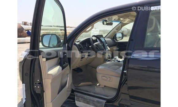 Buy Import Toyota Land Cruiser Black Car in Import - Dubai in Dhufar Buy Import Toyota Land Cruiser Black Car in Import - Dubai in Dhufar