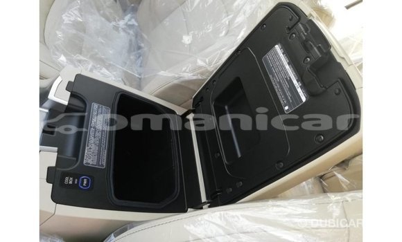 Buy Import Toyota Land Cruiser White Car in Import - Dubai in Dhufar Buy Import Toyota Land Cruiser White Car in Import - Dubai in Dhufar