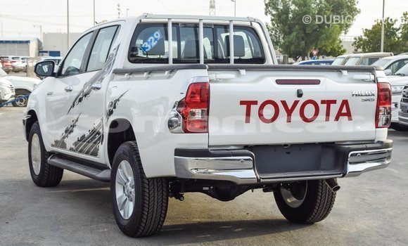 Buy Import Toyota Hilux White Car in Import - Dubai in Dhufar Buy Import Toyota Hilux White Car in Import - Dubai in Dhufar