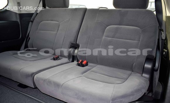 Buy Import Toyota Land Cruiser White Car in Import - Dubai in Dhufar Buy Import Toyota Land Cruiser White Car in Import - Dubai in Dhufar