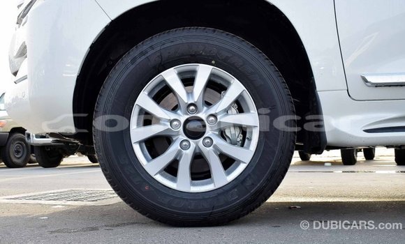 Buy Import Toyota Land Cruiser White Car in Import - Dubai in Dhufar Buy Import Toyota Land Cruiser White Car in Import - Dubai in Dhufar