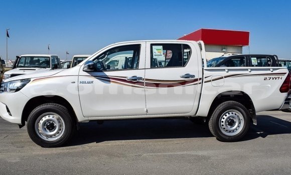 Buy Import Toyota Hilux White Car in Import - Dubai in Dhufar Buy Import Toyota Hilux White Car in Import - Dubai in Dhufar
