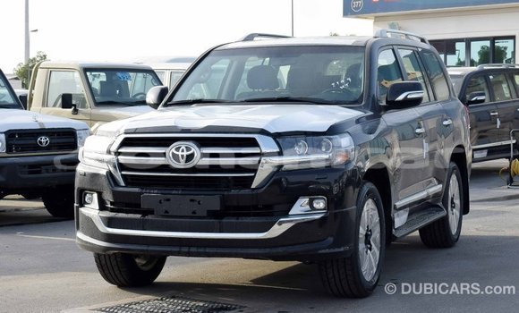 Buy Import Toyota Land Cruiser Black Car in Import - Dubai in Dhufar Buy Import Toyota Land Cruiser Black Car in Import - Dubai in Dhufar