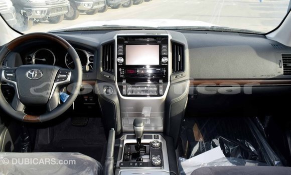 Buy Import Toyota Land Cruiser Black Car in Import - Dubai in Dhufar Buy Import Toyota Land Cruiser Black Car in Import - Dubai in Dhufar