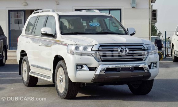 Buy Import Toyota Land Cruiser White Car in Import - Dubai in Dhufar Buy Import Toyota Land Cruiser White Car in Import - Dubai in Dhufar