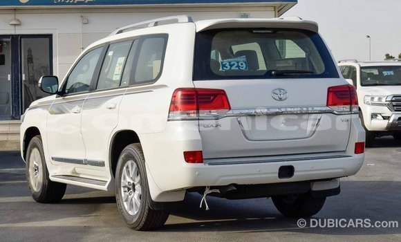 Buy Import Toyota Land Cruiser White Car in Import - Dubai in Dhufar Buy Import Toyota Land Cruiser White Car in Import - Dubai in Dhufar