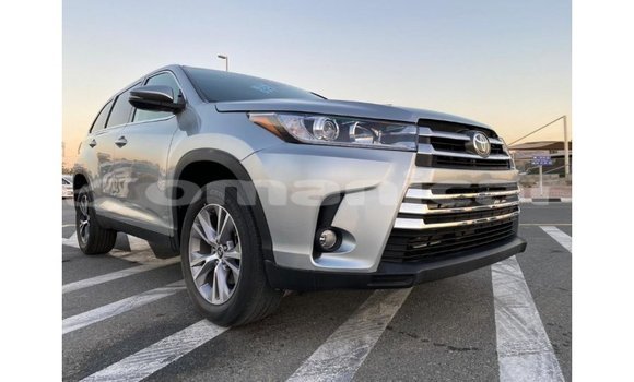 Buy Import Toyota Highlander Other Car in Import - Dubai in Dhufar Buy Import Toyota Highlander Other Car in Import - Dubai in Dhufar