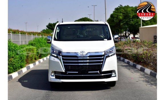 Buy Import Toyota Granvia White Car in Import - Dubai in Dhufar Buy Import Toyota Granvia White Car in Import - Dubai in Dhufar