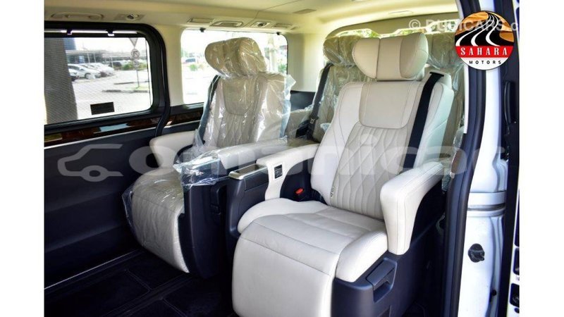 Big with watermark toyota granvia dhufar import dubai 2414