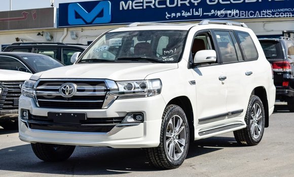 Buy Import Toyota Land Cruiser White Car in Import - Dubai in Dhufar Buy Import Toyota Land Cruiser White Car in Import - Dubai in Dhufar