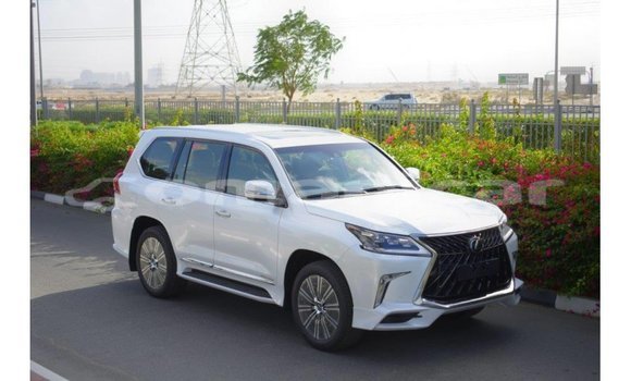 Buy Import Lexus LX White Car in Import - Dubai in Dhufar Buy Import Lexus LX White Car in Import - Dubai in Dhufar