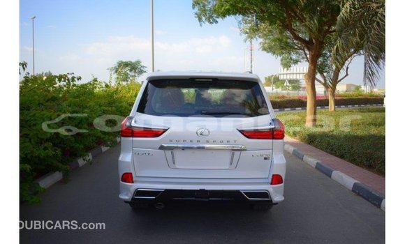 Buy Import Lexus LX White Car in Import - Dubai in Dhufar Buy Import Lexus LX White Car in Import - Dubai in Dhufar