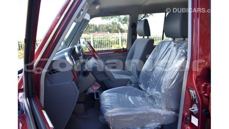 Big with watermark toyota land cruiser dhufar import dubai 2433