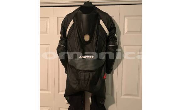 Buy Used Yamaha R1 Beige Bike in Muscat in Masqat Buy Used Yamaha R1 Beige Bike in Muscat in Masqat