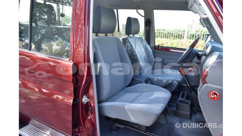 Big with watermark toyota land cruiser dhufar import dubai 2433
