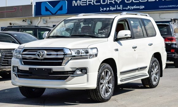 Buy Import Toyota Land Cruiser White Car in Import - Dubai in Dhufar Buy Import Toyota Land Cruiser White Car in Import - Dubai in Dhufar