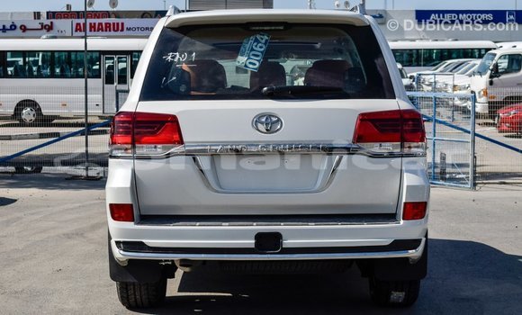 Buy Import Toyota Land Cruiser White Car in Import - Dubai in Dhufar Buy Import Toyota Land Cruiser White Car in Import - Dubai in Dhufar