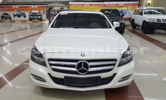 Buy Import Mercedes-Benz 190 (W201) White Car in Import - Dubai in Dhufar Buy Import Mercedes-Benz 190 (W201) White Car in Import - Dubai in Dhufar