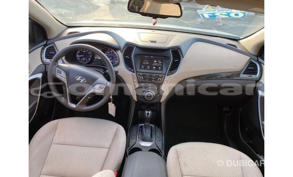 Buy Import Hyundai Santa Fe White Car in Import - Dubai in Dhufar Buy Import Hyundai Santa Fe White Car in Import - Dubai in Dhufar