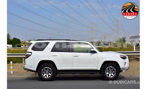 Buy Import Toyota 4Runner White Car in Import - Dubai in Dhufar Buy Import Toyota 4Runner White Car in Import - Dubai in Dhufar